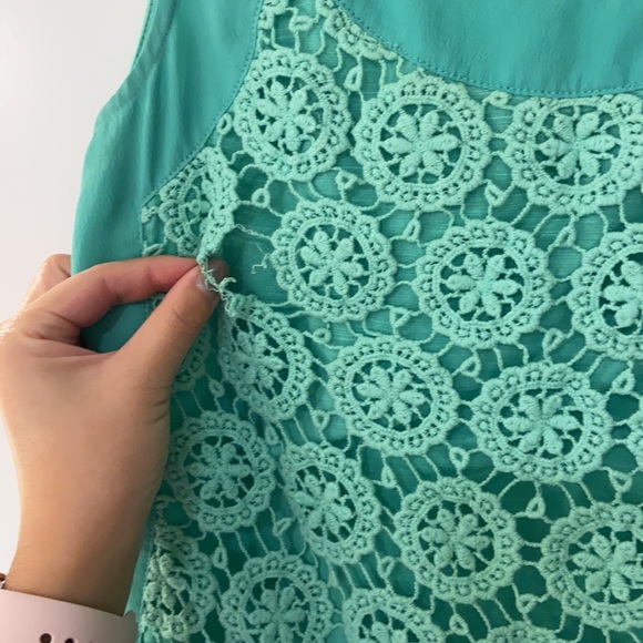 Banana Republic Green Crocheted Sleeveless Top - Picture 5 of 6